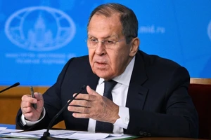 Ông Lavrov: Nga sẵn sàng thảo luận việc đảm bảo an ninh cho Ukraine, với điều kiện ...