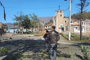 Hàn Quốc: Tiêm kích thả nhầm bom ra ngoài khu huấn luyện, 7 người dân bị thương