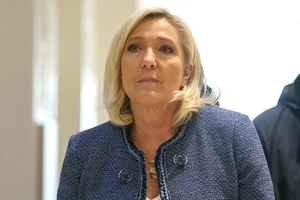 Toà án Pháp cấm bà Le Pen tranh cử tổng thống năm 2027 vì tội tham ô