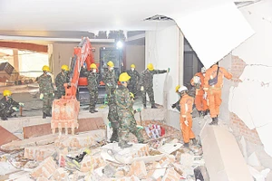 Khó tìm thêm người sống sót sau một tuần động đất Myanmar