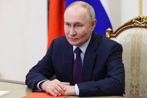 Ông Putin bất ngờ tuyên bố ngừng bắn dịp Phục sinh