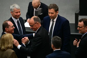 Đức chính thức có tân thủ tướng