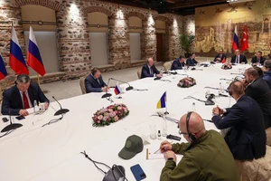 Điện Kremlin chỉ định phái đoàn đàm phán với Ukraine