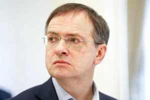 Moscow điều tra việc trưởng phái đoàn đàm phán Nga bị đe dọa