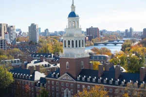 Mỹ nối lại xử lý visa cho sinh viên đến Harvard sau phán quyết của thẩm phán liên bang