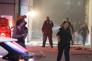 VIDEO: Iran phóng gần 100 tên lửa vào Israel