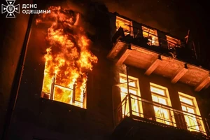 Chiến sự Nga - Ukraine 21-6: Nga tấn công UAV quy mô lớn vào Odessa, Sumy; Ukraine trừng phạt hàng chục cá nhân và công ty Nga, Trung Quốc, Belarus