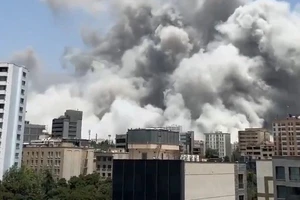 Israel tấn công Fordow, trụ sở IRGC; Iran đánh rát loạt khu vực chiến lược; Nga nói về cách giúp Tehran