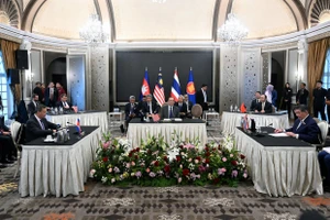 Thái Lan và Campuchia hòa đàm tại Malaysia, có Mỹ và Trung Quốc tham gia