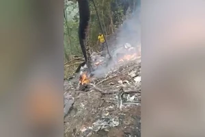 Thảm khốc rơi trực thăng quân sự, 2 bộ trưởng cùng nhiều quan chức Ghana thiệt mạng