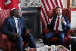 Ông Vance sang Anh họp cả ngày với các đồng minh châu Âu trước thượng đỉnh Trump-Putin