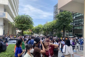 Bangkok rung lắc vì động đất Myanmar, người dân hoảng loạn chạy khỏi các tòa nhà