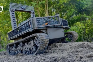 Robot mặt đất và những nhiệm vụ không thể ngờ trên chiến trường Ukraine