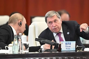 Trợ lý Điện Kremlin: Ông Putin và ông Trump chưa nhất trí về thượng đỉnh với ông Zelensky