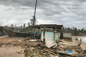 Bão Bualoi sắp quét qua, Philippines cảnh báo mưa lũ và sạt lở đất