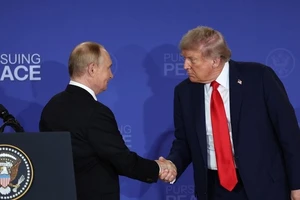 Điện Kremlin: Ông Putin vẫn muốn mời ông Trump tới Nga