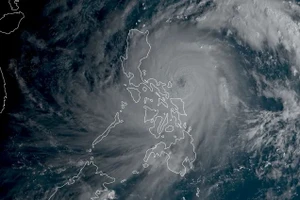 Fung-wong áp sát Philippines với cấp siêu bão, toàn bộ lực lượng đã sẵn sàng