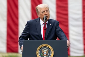 Ông Trump chỉ đạo điều tra quan hệ của tỉ phú ấu dâm Epstein với loạt nhân vật cấp cao