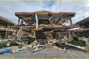 Myanmar đột kích trung tâm lừa đảo của trùm cờ bạc Trung Quốc, bắt gần 350 người