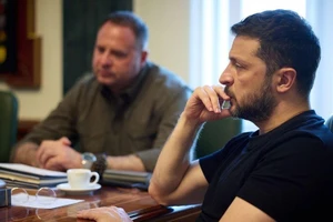 Ông Zelensky xoay sở thế nào sau khi ‘cánh tay phải’ từ chức?