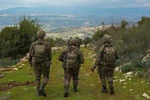 Xung đột Mỹ/Israel-Iran leo thang đặt châu Âu và vùng Vịnh vào thế khó