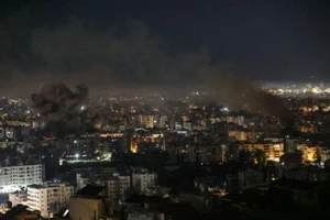 Chiến sự Trung Đông: Máy bay quần thảo Tehran, Beirut và loạt thủ đô vùng Vịnh rung chuyển, Iran cảnh báo về vũ khí mới