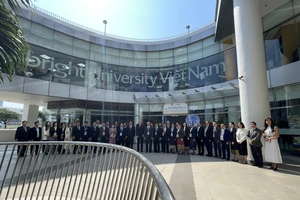 Thứ trưởng Ngoại giao Nguyễn Minh Hằng dự khai mạc chương trình 'Lãnh đạo cao cấp' dành cho cán bộ Lào 