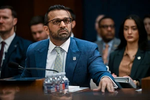 Tin tặc liên quan Iran tấn công email giám đốc FBI, công bố nhiều ảnh và tài liệu