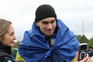 Chiến sự Nga - Ukraine 12-4: Hai bên cáo buộc đối phương vi phạm lệnh ngừng bắn lễ Phục sinh; Nga và Ukraine trao đổi 350 tù binh