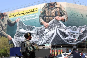 Kinh tế thế giới thế nào trong 2 tháng chiến sự Trung Đông, sắp tới ra sao?