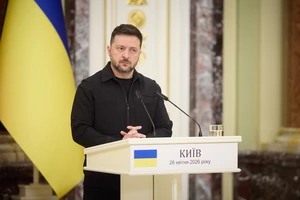 Chiến sự Nga - Ukraine 2-4: Ông Zelensky công bố cải cách lớn với quân đội Ukraine; TP Ternopil trúng không kích dữ dội