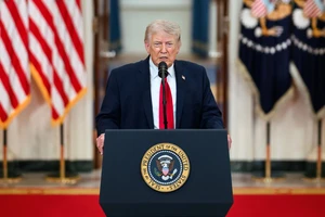 Ông Trump: Mỹ bắt đầu hộ tống tàu qua eo biển Hormuz từ ngày 4-5