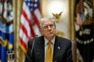 Ông Trump công bố lệnh ngừng bắn 3 ngày giữa Nga và Ukraine