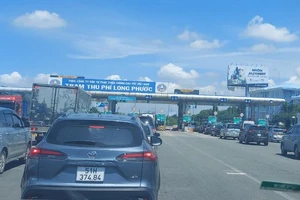 Gấp rút triển khai hệ thống thu phí không dừng trên 4 tuyến cao tốc