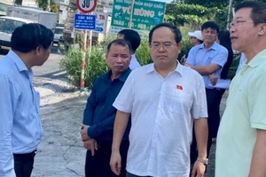 Phó Bí thư Tỉnh ủy Đồng Nai chỉ đạo nóng sau khi kiểm tra 'con đường đau khổ'