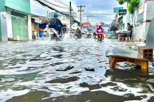 Hôm nay, TP.HCM tiếp tục có mưa lớn