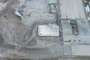 Khí thải từ bãi chôn lấp rác ở huyện Củ Chi ảnh hưởng đến người dân. Ảnh: NC