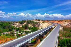 Tỉnh Bình Thuận đầu tư hàng ngàn tỉ đồng để xây dựng nhiều tuyến đường huyết mạch