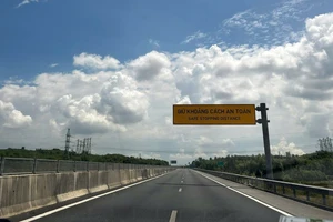 Công an TP.HCM lưu ý về khoảng cách khi xe lưu thông, tránh tai nạn