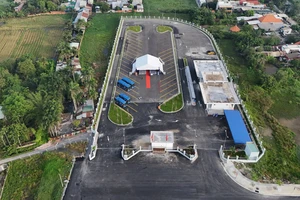 Khai trương Bến xe buýt Hóc Môn