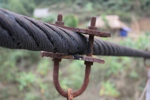 Những cây cầu treo lơ lửng “Thần chết” 