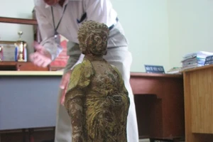 Phát hiện nhiều cổ vật bằng đồng khi thi công đường