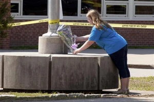 Nữ sinh 16 tuổi bị bạn học giết chết 