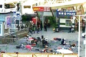 Nổ lớn tại nhà ga ở Tân Cương