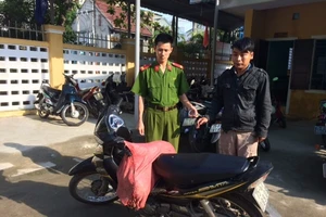 Bắt kẻ trộm chó còn tấn công công an