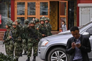 Trung Quốc đã xác định thủ phạm đánh bom liều chết ngày hôm qua ở Tân Cương