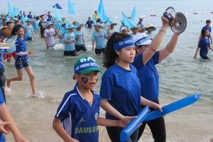 Lễ hội cầu ngư và đua thuyền tại làng An Bằng