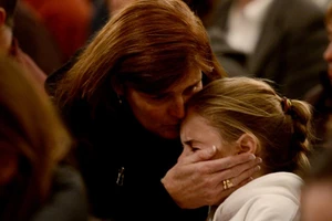 Tổng thống Mỹ: Không nơi nào súng đạn tự do như ở Mỹ