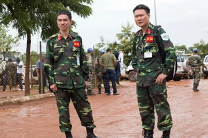Hình ảnh đầu tiên của hai sỹ quan Việt Nam trong lực lượng giữ gìn hòa bình LHQ ở Sudan