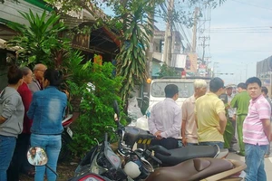 Đến thăm nhà, phát hiện chủ nhà treo cổ tự vẫn